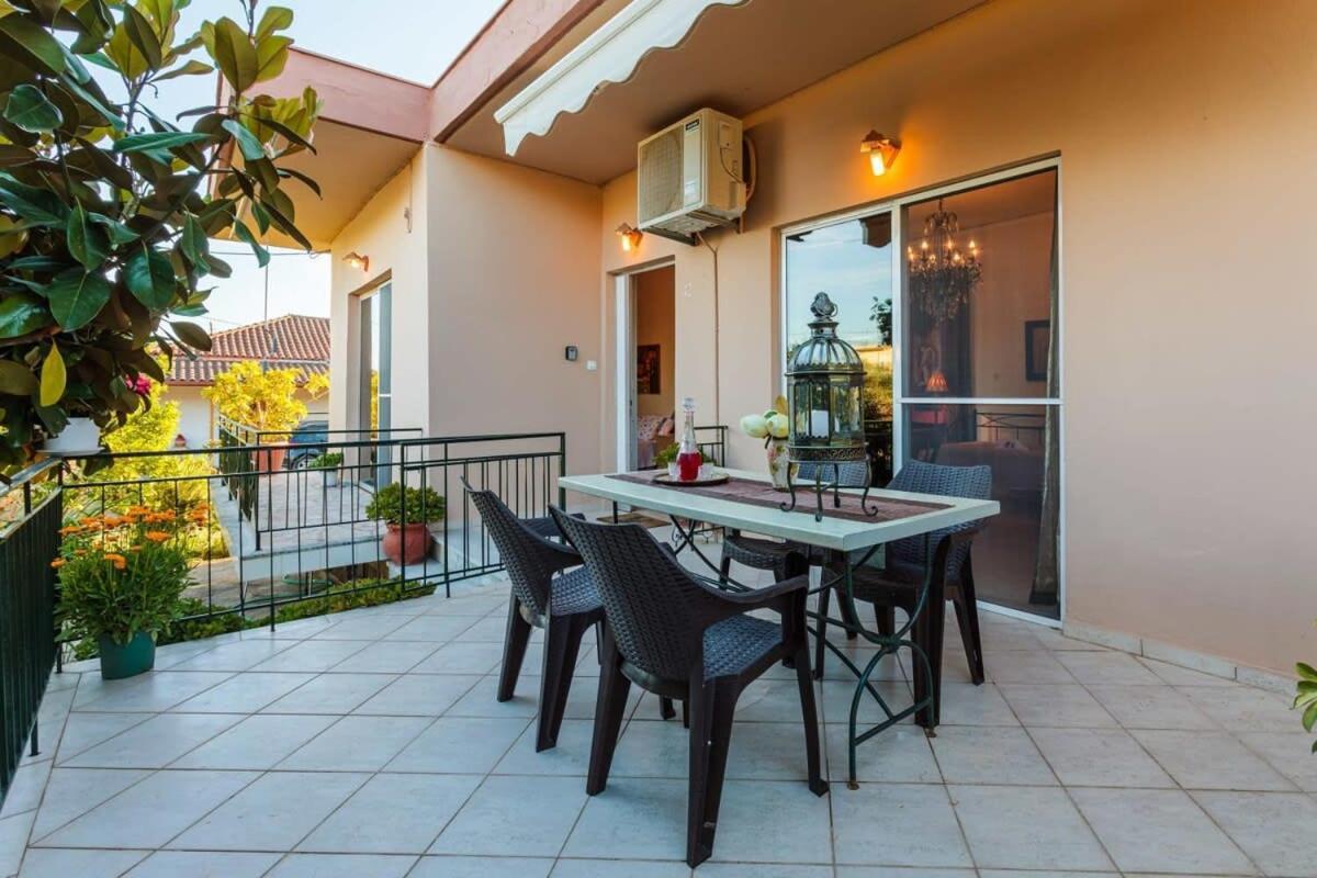 Stylish Seaside Home - Fully Equipped, Big Terrace Calamata Exterior foto